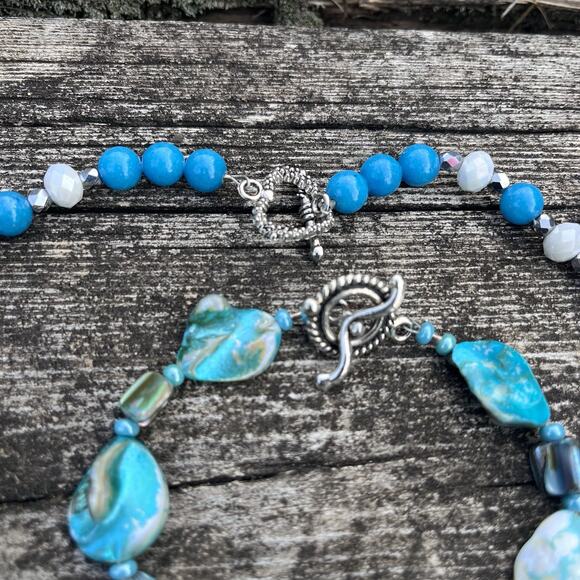 Dyed Blue Shell Necklace Bracelet Set Beaded Costume Jewelry Toggle Clasp Boho - Picture 12 of 16